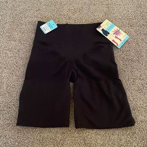 NWT Black mid-thigh Spanx